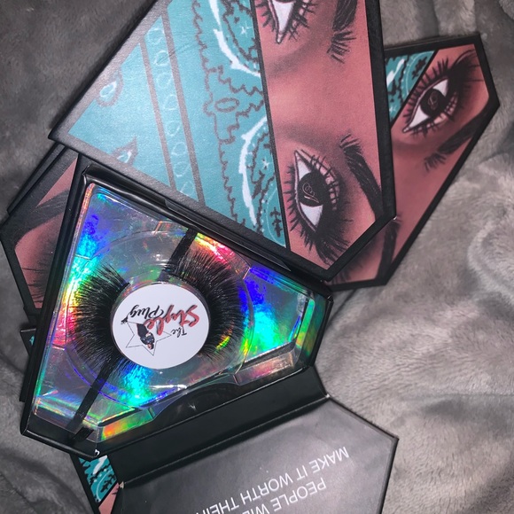 StylePlug Lashes - Picture 3 of 7